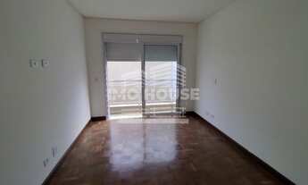 Imagem 3: Casa para venda tem 430 metros quadrados com 4 quartos em Alphaville - Santana de Parnaíba