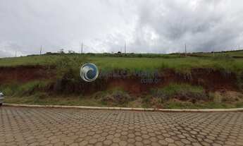 Imagem 2: Terreno em aclive suave, com fins comerciais/industriais na cidade de São Lourenço-MG