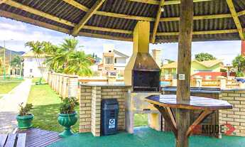 Imagem 4: Casa de condomínio para venda possui 200 metros quadrados com 4 quartos