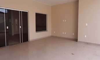 Imagem 4: Sobrado para venda tem 330 metros quadrados com 4 quartos em Formosinha - Formosa - GO