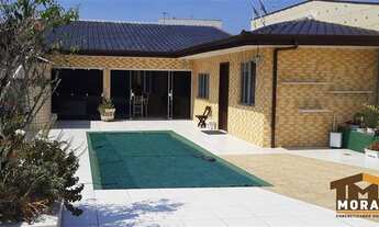 Imagem 2: Casa no centro de Matinhos!