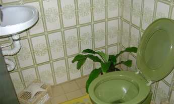 Imagem 4: Excekente área de frente para Avenida Walkir Vergani com uma casa nos fundos - São Sebasti