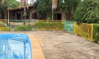 Imagem: Vendo Casa Com Piscina em Condomínio Fechado