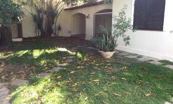 Imagem 3: Casa de condomínio para venda possui 263 metros quadrados com 3 quartos