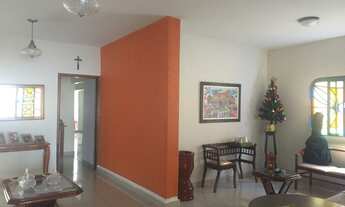 Imagem: Sobrado com 5 quartos e 356 m² no Bairro