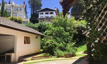 Imagem 2: Sobrado para venda com 380 metros quadrados com 4 quartos em Capivari - Campos do Jordão