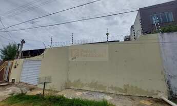 Imagem: CASA DE RUA EM CIDADE VERDE gt