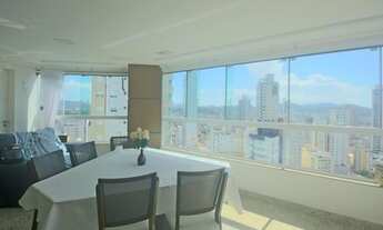 Imagem 3: Apartamento á 200 m da praia, com suíte master banheira e closet