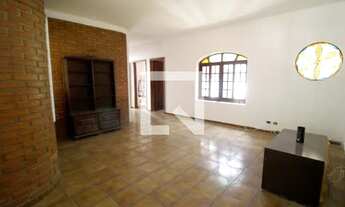 Imagem 4: Casa para Aluguel - Jardim Astro, 2 Quartos, 750 m2