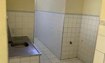 Imagem 2: Apartamento para aluguel possui 65 metros quadrados com 3 quartos em Messejana - Fortaleza