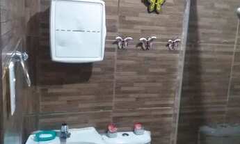 Imagem 6: 2 casas Casa com 1 dormitório