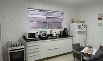 Imagem 3: Apartamento lateral de 2 dorms com garagem fechada em santos ( Embaré ) próx ao canal 5