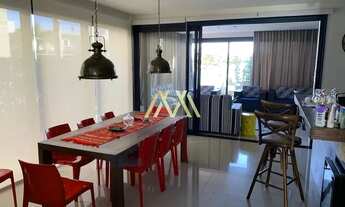 Imagem 5: Imóvel de 330 m2 com 5 suítes e vista para o lago no Condomínio Malibu