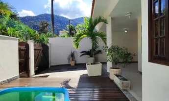 Imagem 2: Casa de 3 quartos com piscina em condomínio com lazer