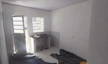 Imagem 3: Casa para aluguel com 50 metros quadrados com 1 quarto, cozinha, banheiro e lavanderi