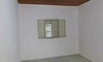 Imagem 4: Casa térrea com 02 dormitórios, sala, cozinha, banheiro e área de serviço - com 01 vaga de