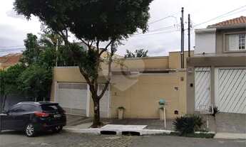 Imagem 5: Casa Térrea no Bairro Jardim São Paulo - Piscina e Churrasqueira