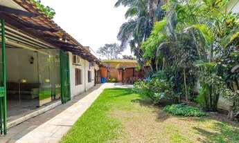 Imagem 4: Casa de 400m² a Venda no Com 3 Dormitorios e Vagas 4