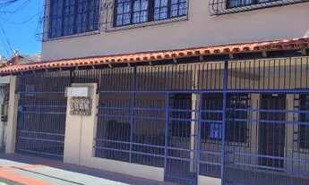 Imagem: Casa com 8 quartos à venda - Jardim Colorado