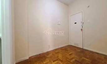 Imagem: Apartamento / Residencial / Catete