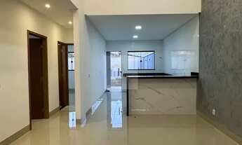 Imagem 6: Casa Padrão LOTE GRANDE com Espaço para Piscina região do setor Garavelo