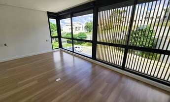 Imagem 3: Casa Nova de 3 suítes e 238 m2 privativos com 4 vagas e toda automatizada em Condomínio da