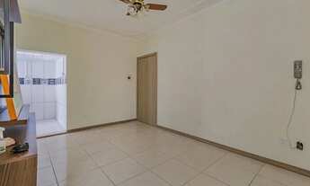 Imagem 5: Térreo com pátio Semimobiliado, 2 Dormitórios, Próximo ao Praia de Belas