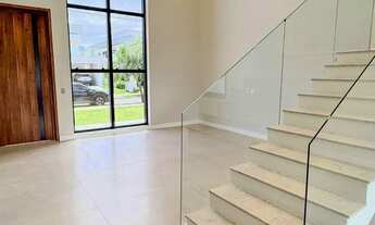 Imagem 4: Imóvel para venda possui 341 metros quadrados com 4 quartos em Jacuhy - Serra - ES