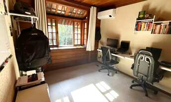 Imagem 5: Casa para Venda em Barueri, Parque Viana, 4 dormitórios, 1 suíte, 4 banheiros, 4 vagas