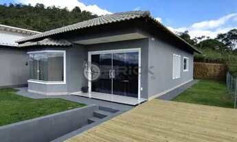 Imagem 2: Casa com 3 quartos sendo 1 suíte em condomínio em Albuquerque - Teresópolis/RJ