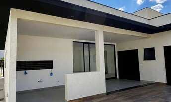 Imagem 2: Casa térrea à venda no Condomínio Shamballa III Atibaia