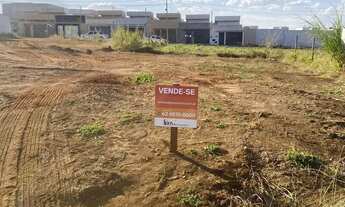 Imagem 3: Excelente Lote de 300 m² no Cerejeiras Bairro Tranquilo, com Alta Valorização e Ótimos ac