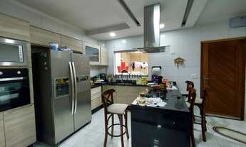 Imagem 4: Sobrado de 3 dormitórios, 1 suíte, 5 vagas e 157 m², na Penha