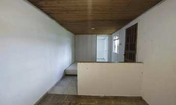 Imagem 2: Casa Terrea com 1 quarto, entrada individual no Jardim Carmela - Campo Largo - PR