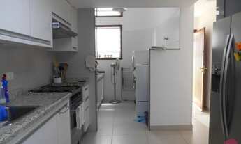 Imagem 5: Sobrado em área comercial em frente ao forum