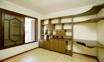 Imagem 6: Casa sobrado de 04 quartos - 03 suítes e 02 vagas - Bairro Jardim Itú Sabará - Porto Alegr