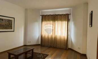 Imagem 2: Condomínio de Luxo: Casa Espaçosa em Barueri