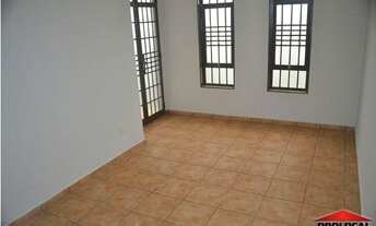 Imagem 5: Casa com área de lazer ampla, 3 quartos com armário embutido e 3 salas