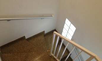 Imagem 2: Sobrado em Condomínio Fechado - 2 Dormitórios, 2 Banheiros, Varanda, 1 Vaga