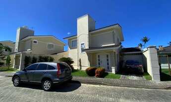 Imagem: Casa de Condomínio com 3 Quartos e 4 banheiros