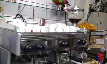 Imagem 2: Passa o ponto de lanchonete dentro da galeria na rua Santa Efigênia