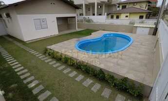 Imagem 3: Casa com PISCINA À 280 METROS DA PRAIA!!!