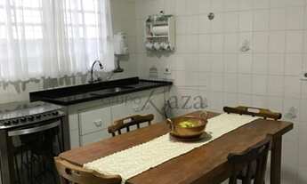 Imagem 3: Casa/Sobrado à venda possui 97m² com 4 quartos sendo 1 suíte