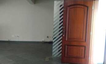 Imagem 4: Prédio no Centro Comercial em Alphaville