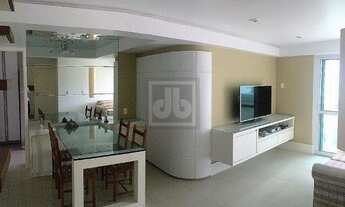 Imagem 2: Humaitá - Vista Lagoa - Reforma arquiteto - Cobertura duplex - Sala 2 ambientes ampla - Va