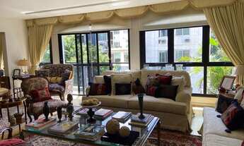 Imagem 2: Apartamento para venda possui 200 metros quadrados com 3 quartos em Leblon - Rio de Janeir