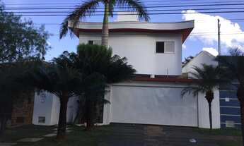 Imagem: Sobrado para venda possui 332 metros quadrados