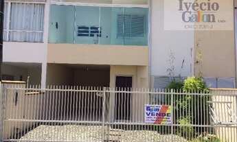 Imagem 2: Sobrado para Venda em Balneário Piçarras, Itacolomi, 3 dormitórios, 1 suíte, 2 banheiros