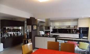 Imagem 2: CASA de 4 DORMITÓRIOS na Trindade