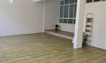 Imagem 3: Imóvel aluguel tem 225 metros quadrados com 10 quartos